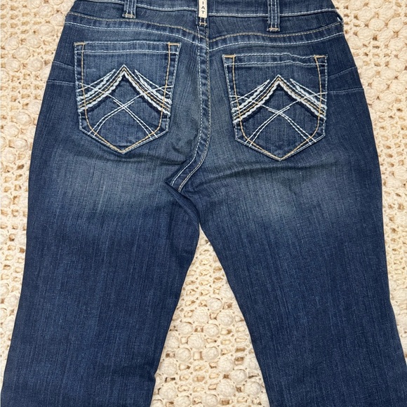 Ariat REAL Women's Blue Jeans.             #9 - Picture 13 of 14